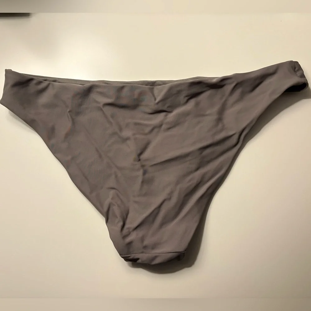 ZARA bikini bottom - Picture 2 of 3